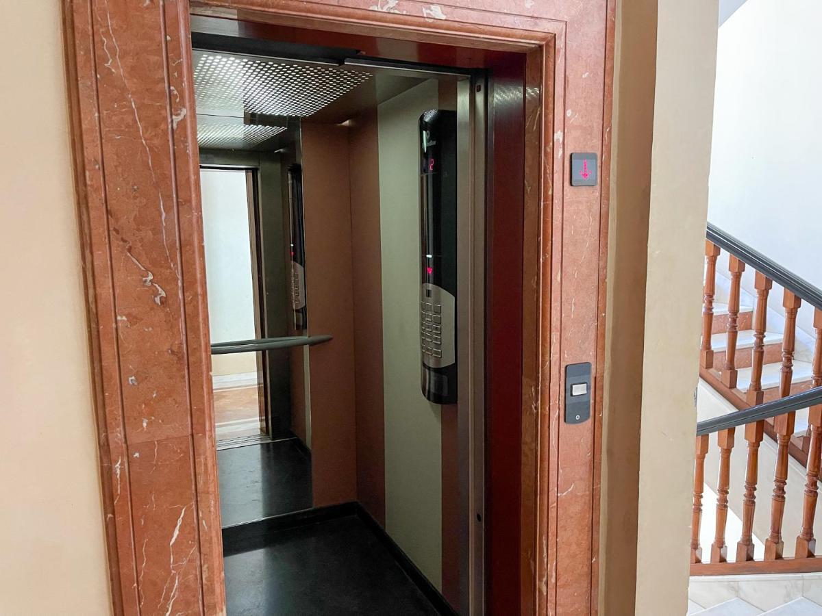 Appartement Chic Gueliz Plaza Avec Vue Marrakesz Zewnętrze zdjęcie